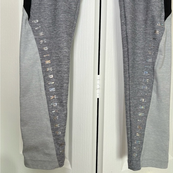 Victoria’s Secret PINK - Super Soft Metallic Iridescent Legging in size S - Picture 6 of 7